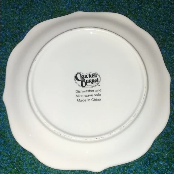 Cracker Barrel Black and White Rooster Dinner Plate - Picture 2 of 4